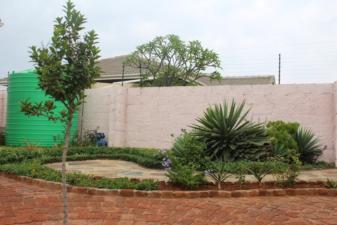 Strand Meadows B&B Gaborone Exterior photo